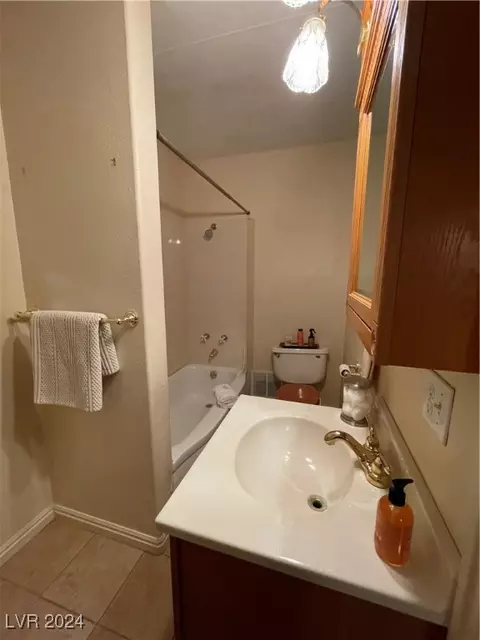 Bath - 733 Avenue G, Ely, NV 89301 photo 1 of 3