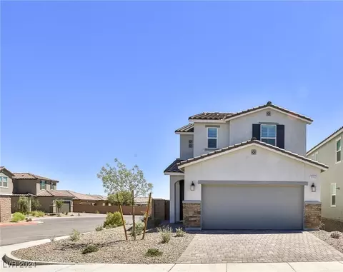 10182 Glowing Amber St, Las Vegas, NV 89141