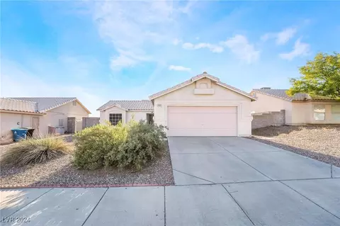 499 Landmark Ln, Henderson, NV 89002
