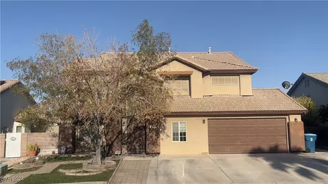 322 New Hope Dr, Henderson, NV 89014