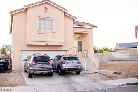 1318 Star Meadow Dr, North Las Vegas, NV 89030