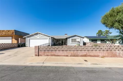 271 Queen Marie Ct, Henderson, NV 89015