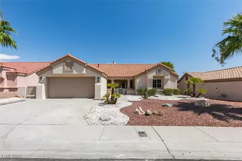 8808 Sandspring Dr, Las Vegas, NV 89134