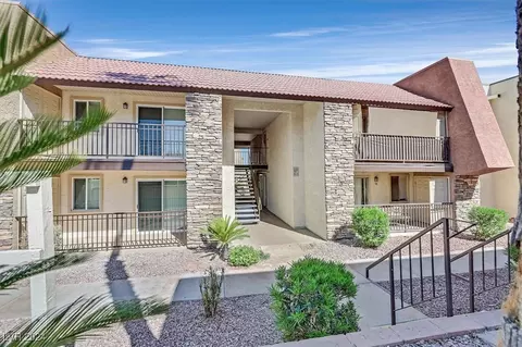 5350 River Glen Dr #310, Las Vegas, NV 89103