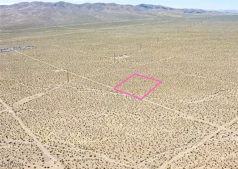 1150 W Garnet Rd, Pahrump, NV 89060