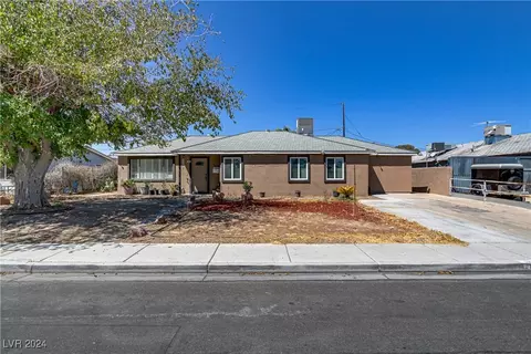 612 Essex West Dr, Las Vegas, NV 89107