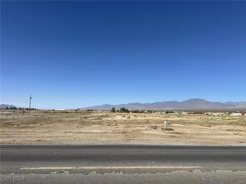 2790 E Dandelion St, Pahrump, NV 89048