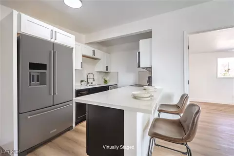 5018 Holt Ave, Las Vegas, NV 89115