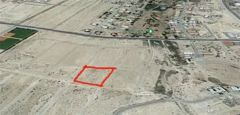 1581 Dakota St, Pahrump, NV 89048