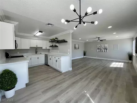 1408 Greenbare Dr, Las Vegas, NV 89110