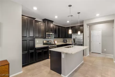 8493 Insignia Ave #105, Las Vegas, NV 89178
