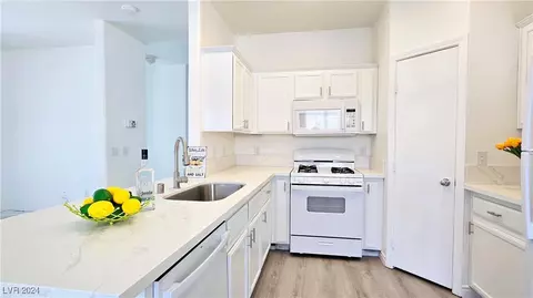 5930 Barbosa Dr #1, North Las Vegas, NV 89031