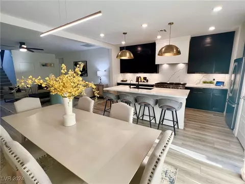 7081 Range Valley St, North Las Vegas, NV 89084