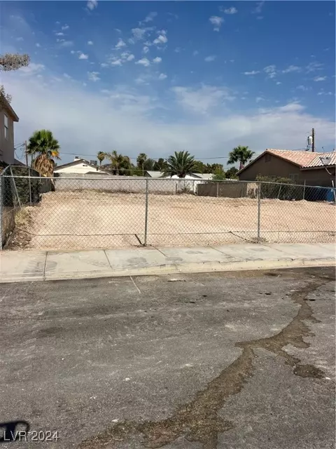 913 Noorozian Ct, Las Vegas, NV 89107