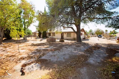 6645 E Desperado St, Las Vegas, NV 89131