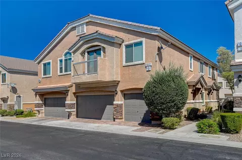 10122 Aspen Rose St #102, Las Vegas, NV 89183