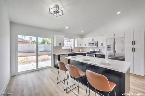 6420 Vinecrest Ave, Las Vegas, NV 89108