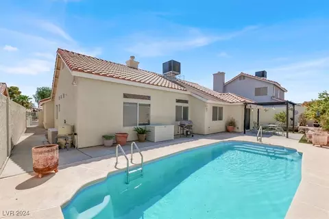 3126 Emeritus Cir, North Las Vegas, NV 89032