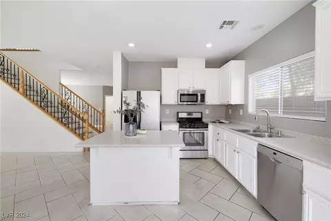 752 White Grotto St, Las Vegas, NV 89138