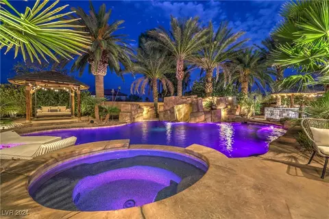 7310 Velvet Sky St, Las Vegas, NV 89131