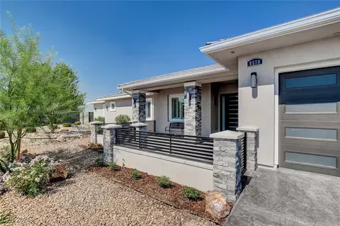 8570 Mohawk St, Las Vegas, NV 89139