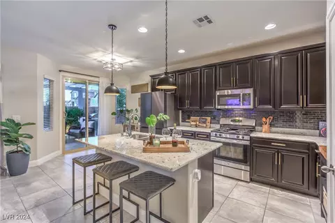 7688 Monomoy Bay Ave, Las Vegas, NV 89179