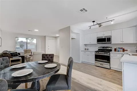136 Hexham Dr, Henderson, NV 89015