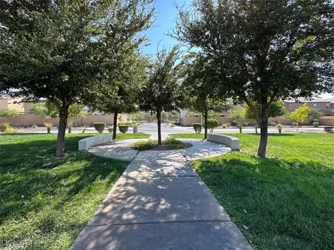 612 Suncrest Peak Pl, Henderson, NV 89011 photo 46