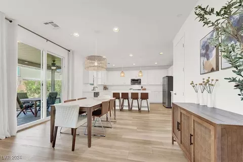 612 Suncrest Peak Pl, Henderson, NV 89011 photo 5