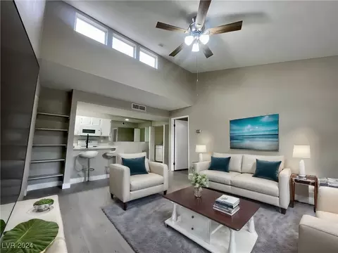 5122 S Jones Blvd #208, Las Vegas, NV 89118