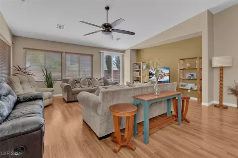 9876 White Lilac St, Las Vegas, NV 89178