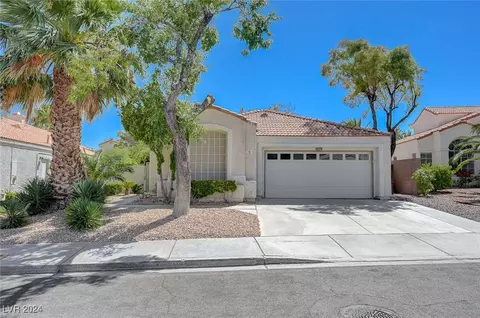8229 Dolphin Bay Ct, Las Vegas, NV 89128