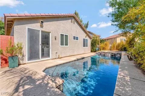 455 Kirkstone Way, Las Vegas, NV 89123