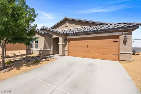 3776 E Gunnison Ave, Pahrump, NV 89061