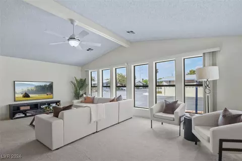 5435 Petaca Rd, Las Vegas, NV 89122