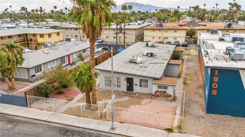 1905 Santa Paula Dr, Las Vegas, NV 89104