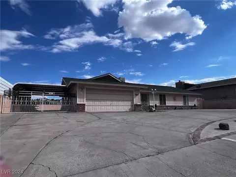 861 Robinson Ln, Boulder City, NV 89005