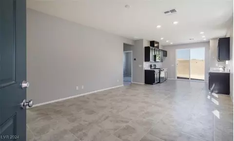 5568 Autumn Cliffs Way, Las Vegas, NV 89118