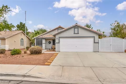 1387 Sun Pillars Ave, Henderson, NV 89014