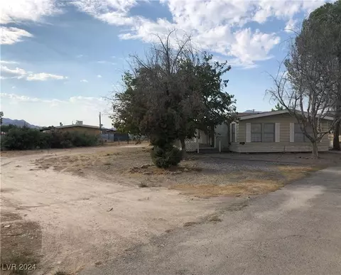 1410 W Black St, Pahrump, NV 89060