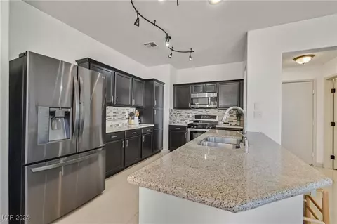 4140 Joyous St, North Las Vegas, NV 89032