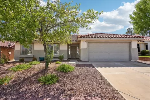 725 Breezy Ridge Dr, Henderson, NV 89002