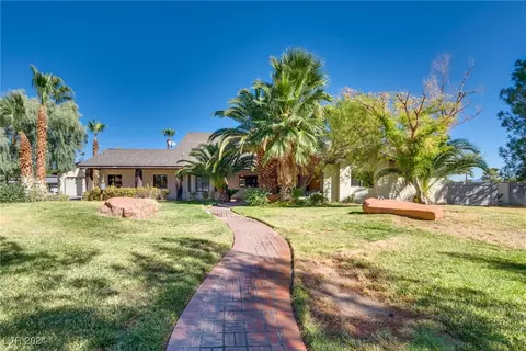 240 E Robindale Rd, Las Vegas, NV 89123