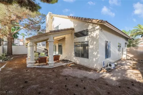 Exterior - 1832 Ruby Ln, Henderson, NV 89014 photo 7 of 8