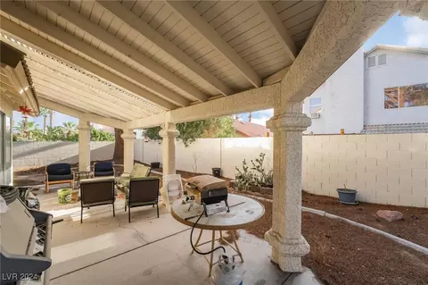 Exterior - 1832 Ruby Ln, Henderson, NV 89014 photo 5 of 8