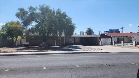 548 E Oakey Blvd, Las Vegas, NV 89104