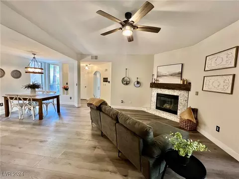 8733 Red Brook Dr #104, Las Vegas, NV 89128