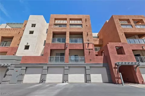 83 E Agate Ave #209, Las Vegas, NV 89123