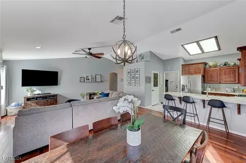 5113 Villa Granada Way, North Las Vegas, NV 89031