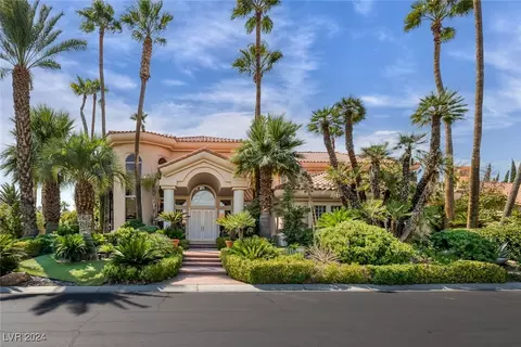 8617 Titleist Cir, Las Vegas, NV 89117